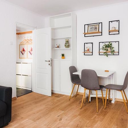 Cozy Apartment Ultracentral Universitate Square Bukarest Exteriör bild