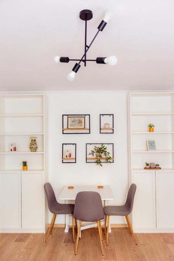 Cozy Apartment Ultracentral Universitate Square Bukarest Exteriör bild
