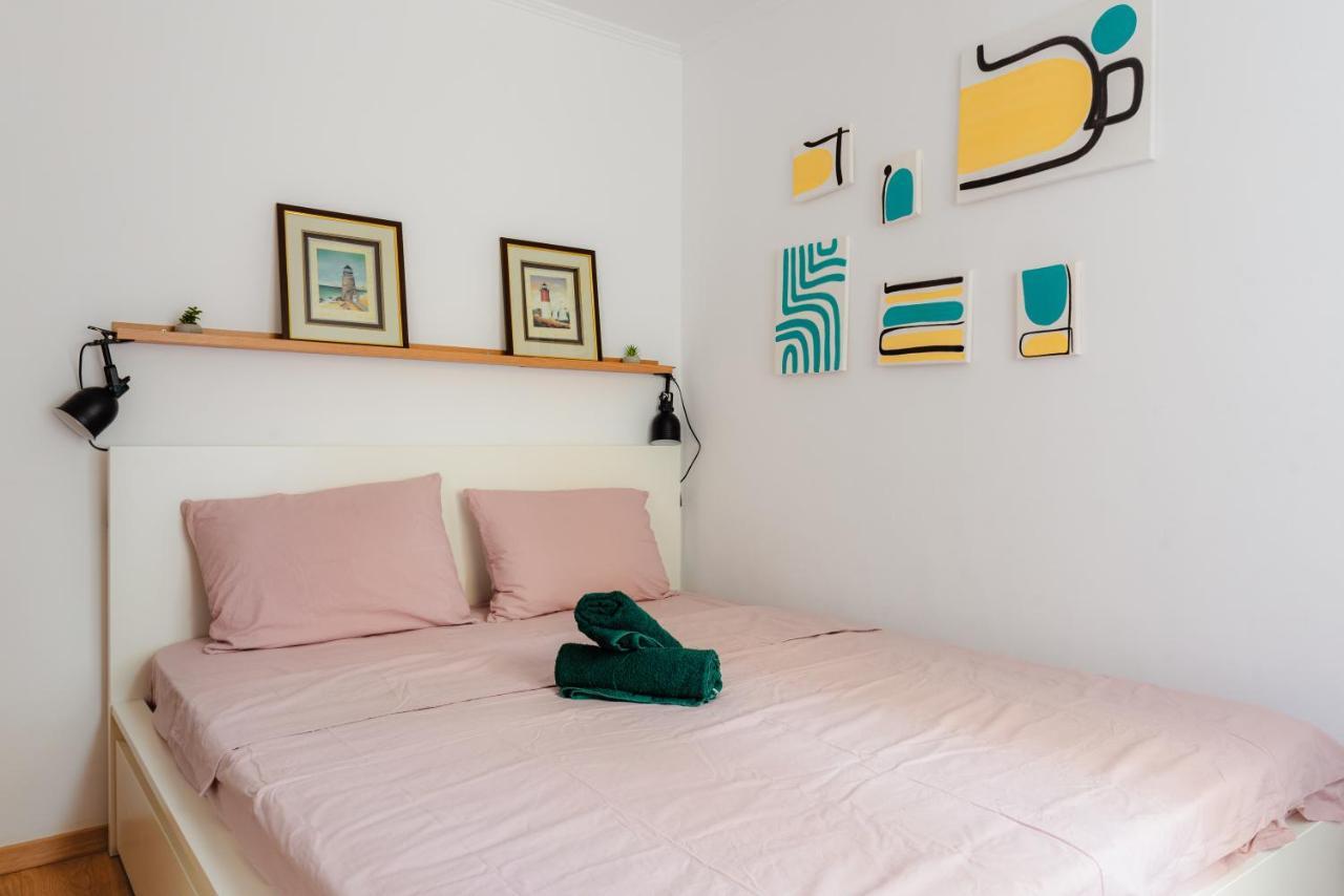 Cozy Apartment Ultracentral Universitate Square Bukarest Exteriör bild